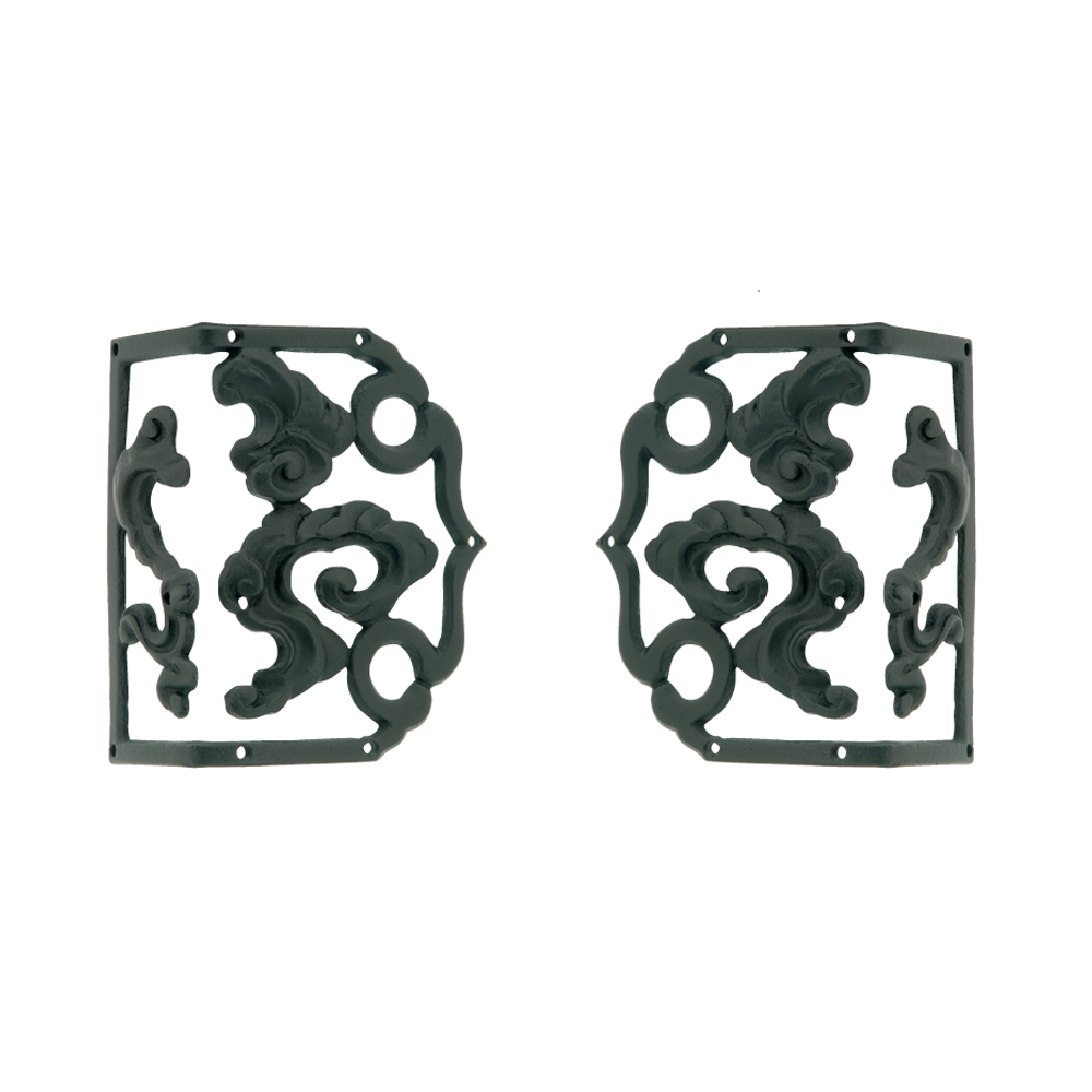 Dragon Corner Plates in Pair