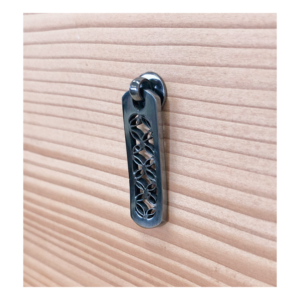 Laced Flower Drop Pull   |  Height  1 11/16" ( 43mm ) - 2 1/4" ( 58mm )